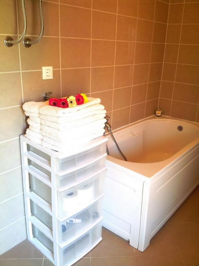 Apartment Maria - Comfortable Kaštela Kültér fotó