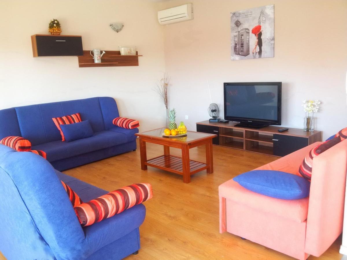 Apartment Maria - Comfortable Kaštela Kültér fotó