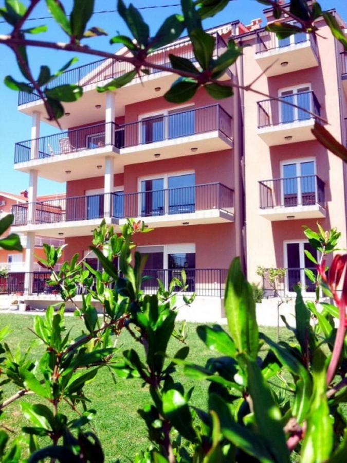 Apartment Maria - Comfortable Kaštela Kültér fotó
