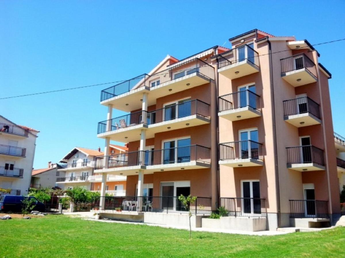 Apartment Maria - Comfortable Kaštela Kültér fotó