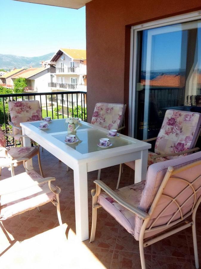 Apartment Maria - Comfortable Kaštela Kültér fotó